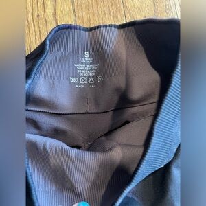 Yeoreo Scrunch Shorts